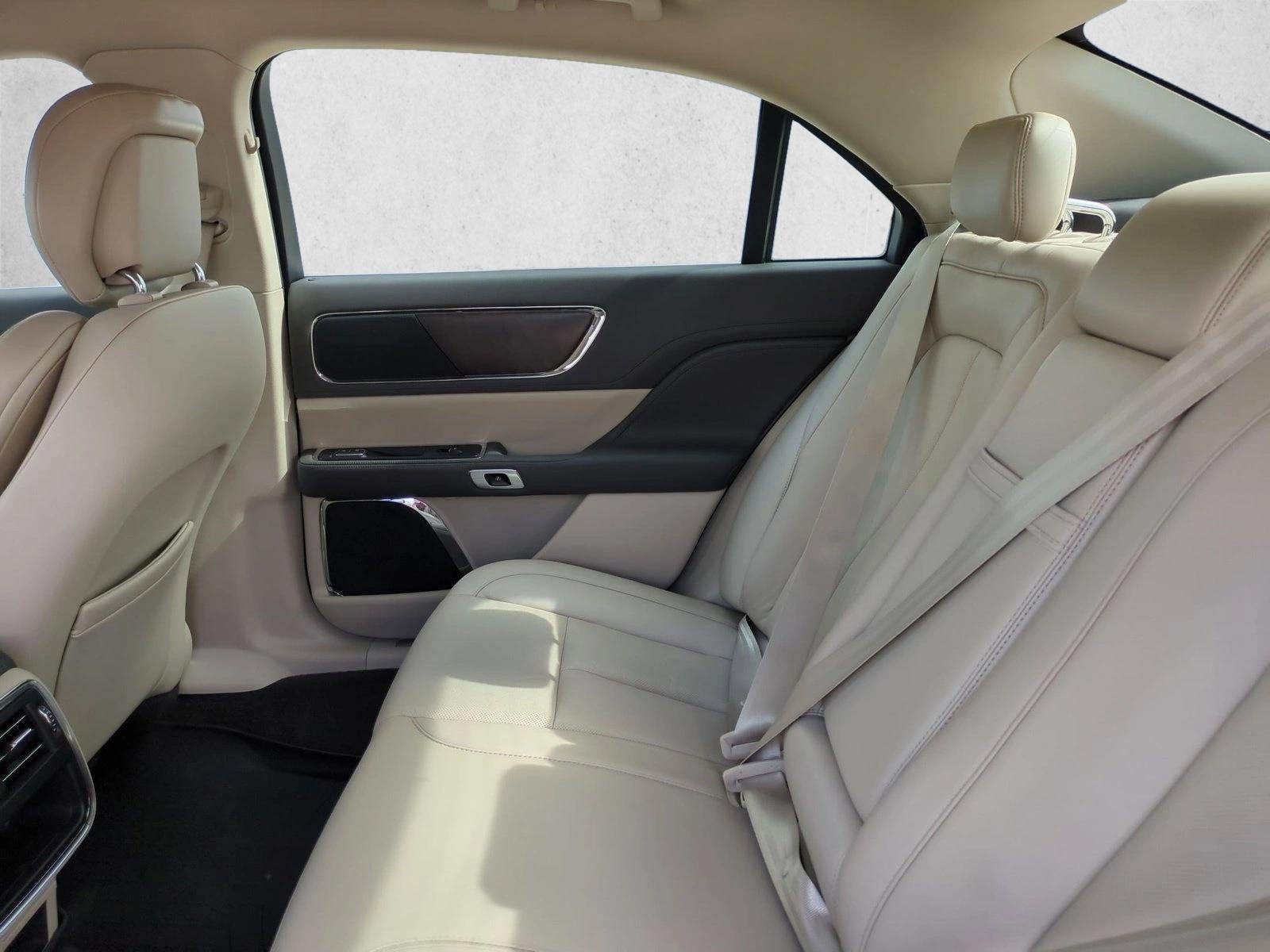 2017 Lincoln Continental Select FWD