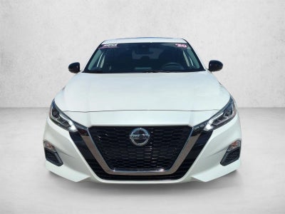 2020 Nissan Altima 2.5 SR Sedan