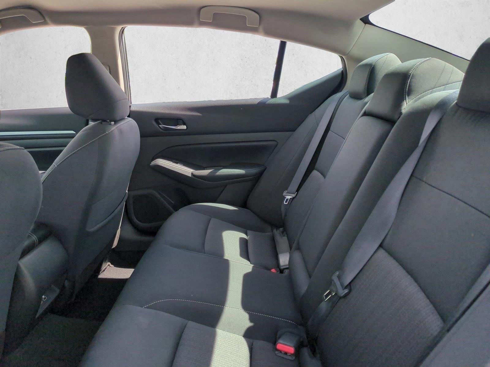 2022 Nissan Altima 2.5 SV Sedan