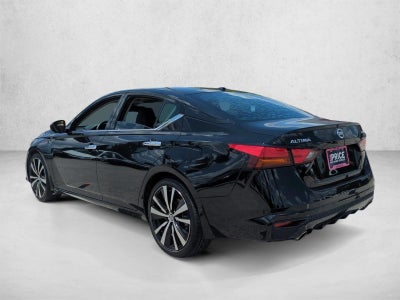 2019 Nissan Altima 2.5 Platinum Sedan