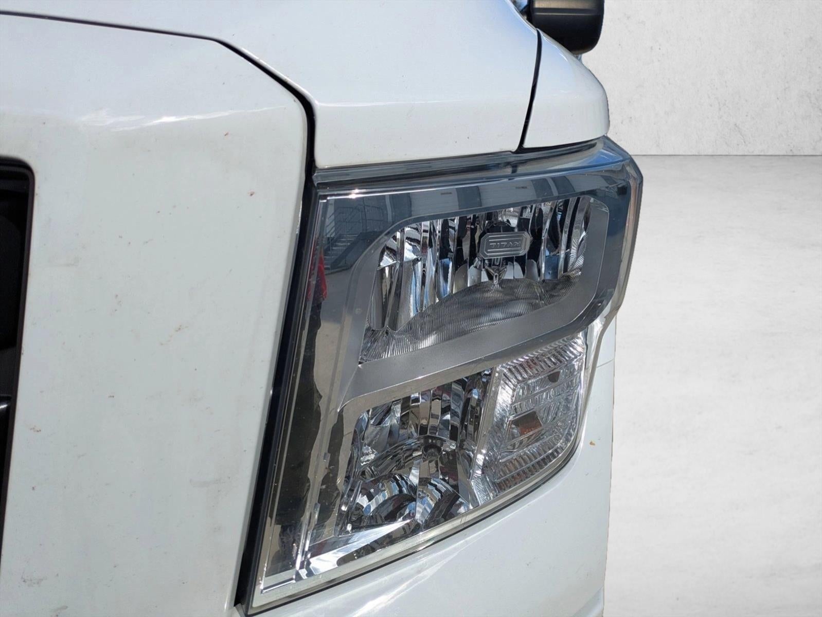 2023 Nissan Titan 4x2 Crew Cab SV