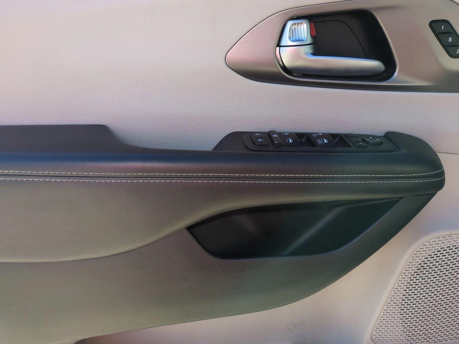 2021 Chrysler Pacifica Touring L FWD