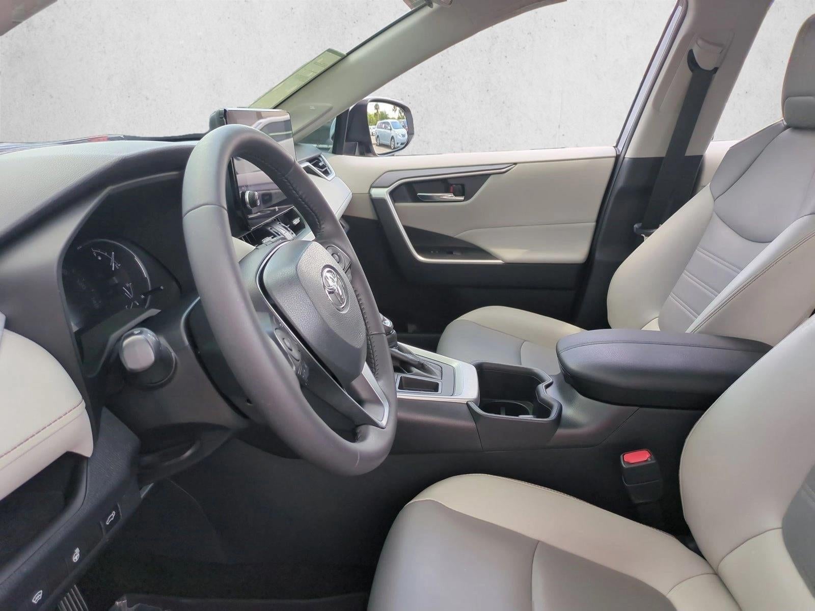 2024 Toyota RAV4 XLE Premium FWD (Natl)