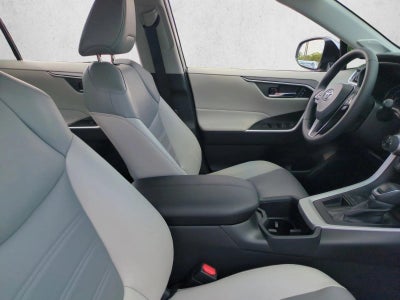 2024 Toyota RAV4 XLE Premium FWD (Natl)