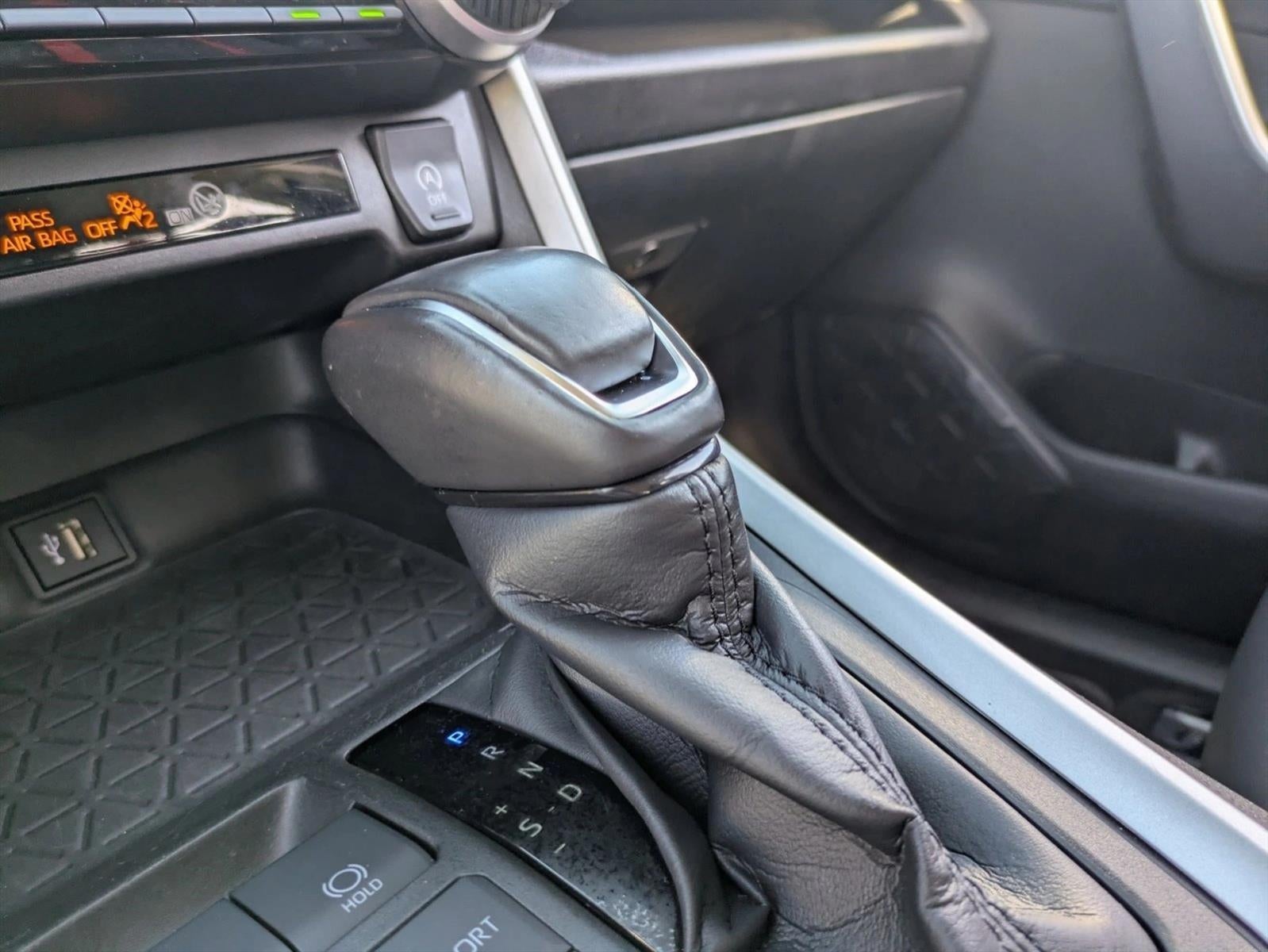 2024 Toyota RAV4 XLE Premium FWD (Natl)
