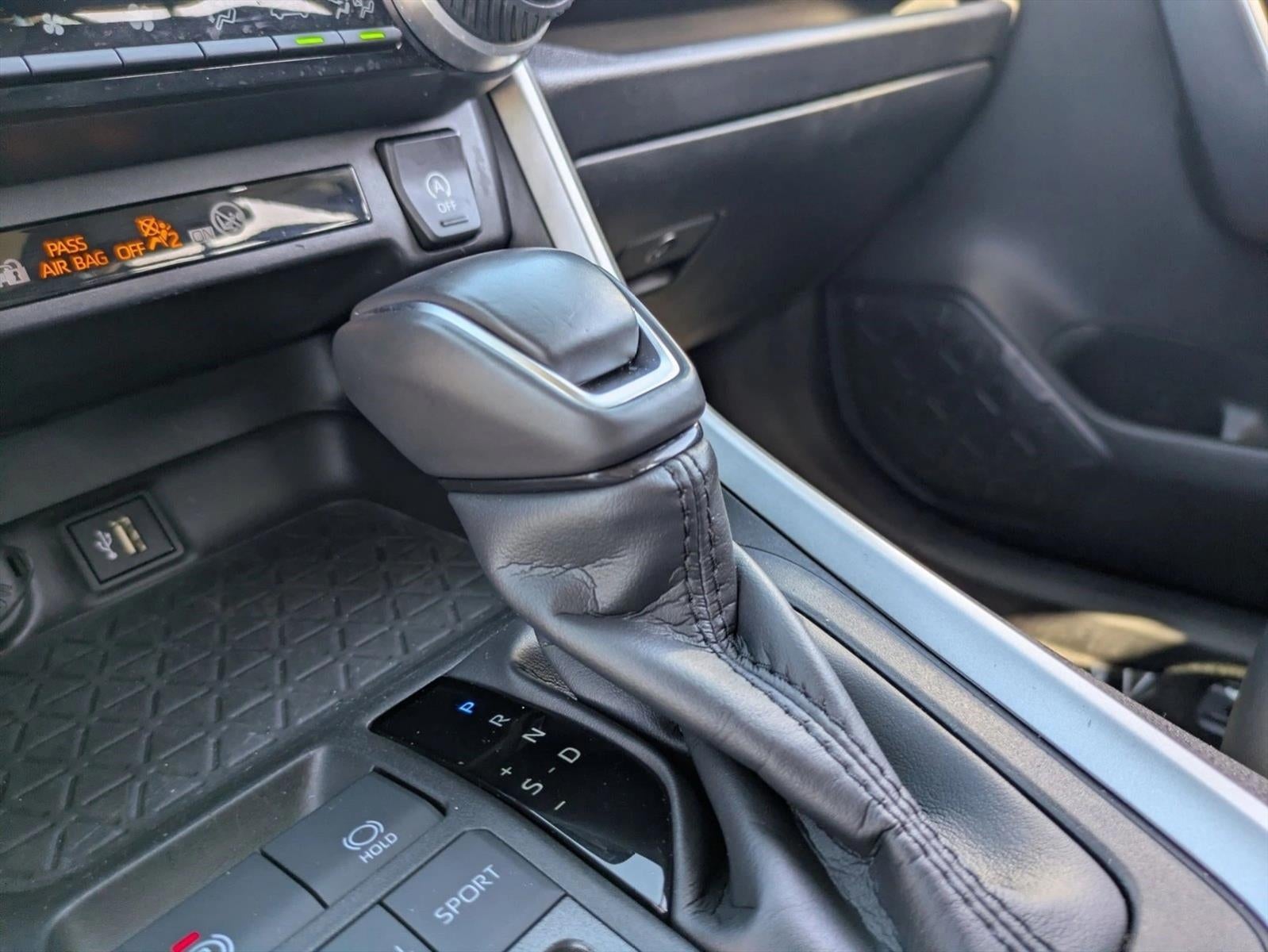2024 Toyota RAV4 XLE Premium FWD (Natl)