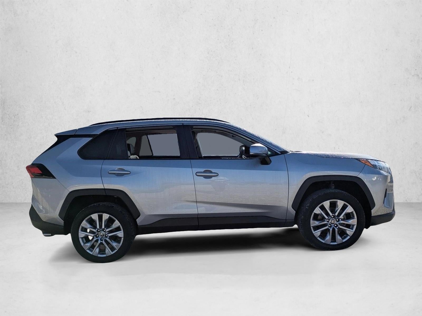 2024 Toyota RAV4 XLE Premium FWD (Natl)