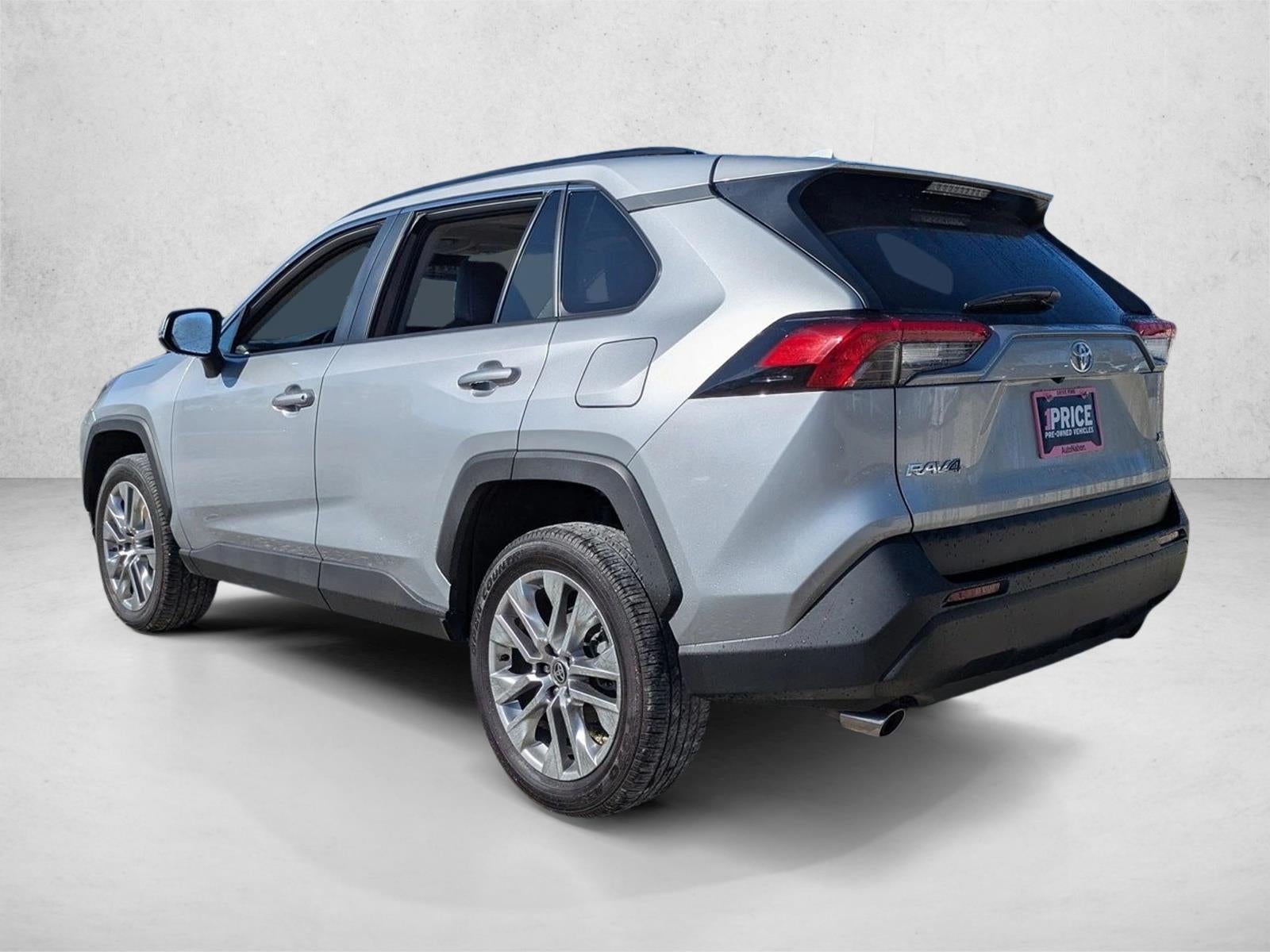 2024 Toyota RAV4 XLE Premium FWD (Natl)