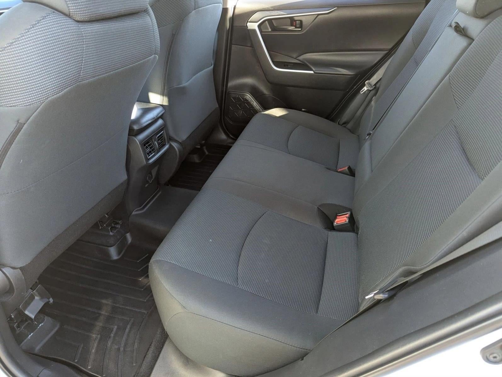 2022 Toyota RAV4 LE AWD (Natl)