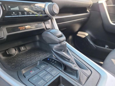 2021 Toyota RAV4 LE AWD (Natl)
