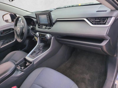 2019 Toyota RAV4 LE FWD (GS)