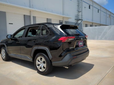 2019 Toyota RAV4 LE FWD (GS)