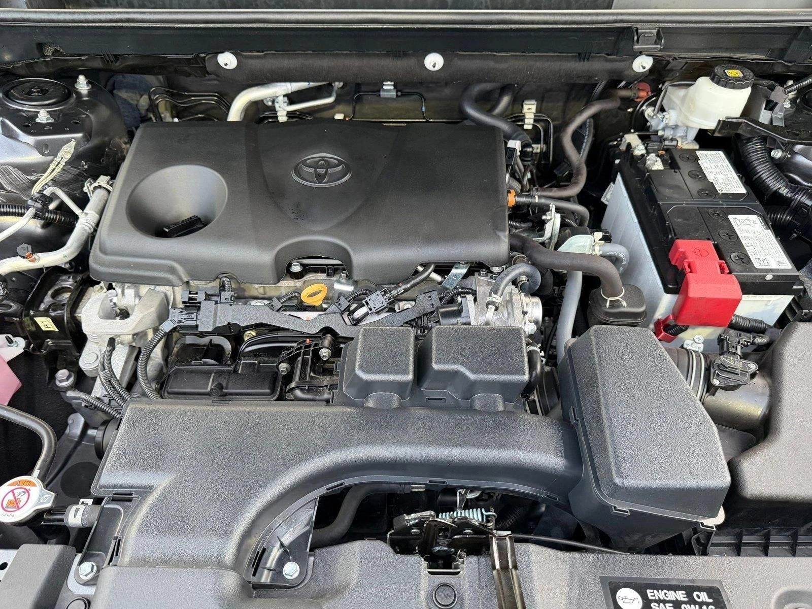 2024 Toyota RAV4 LE FWD (GS)