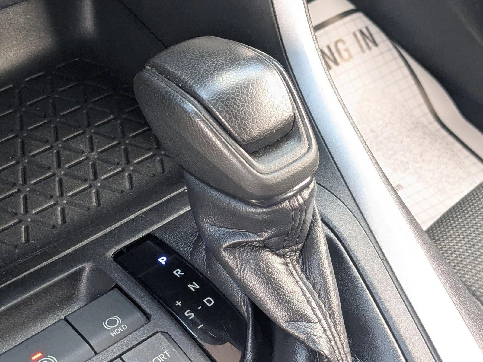 2021 Toyota RAV4 LE FWD (GS)