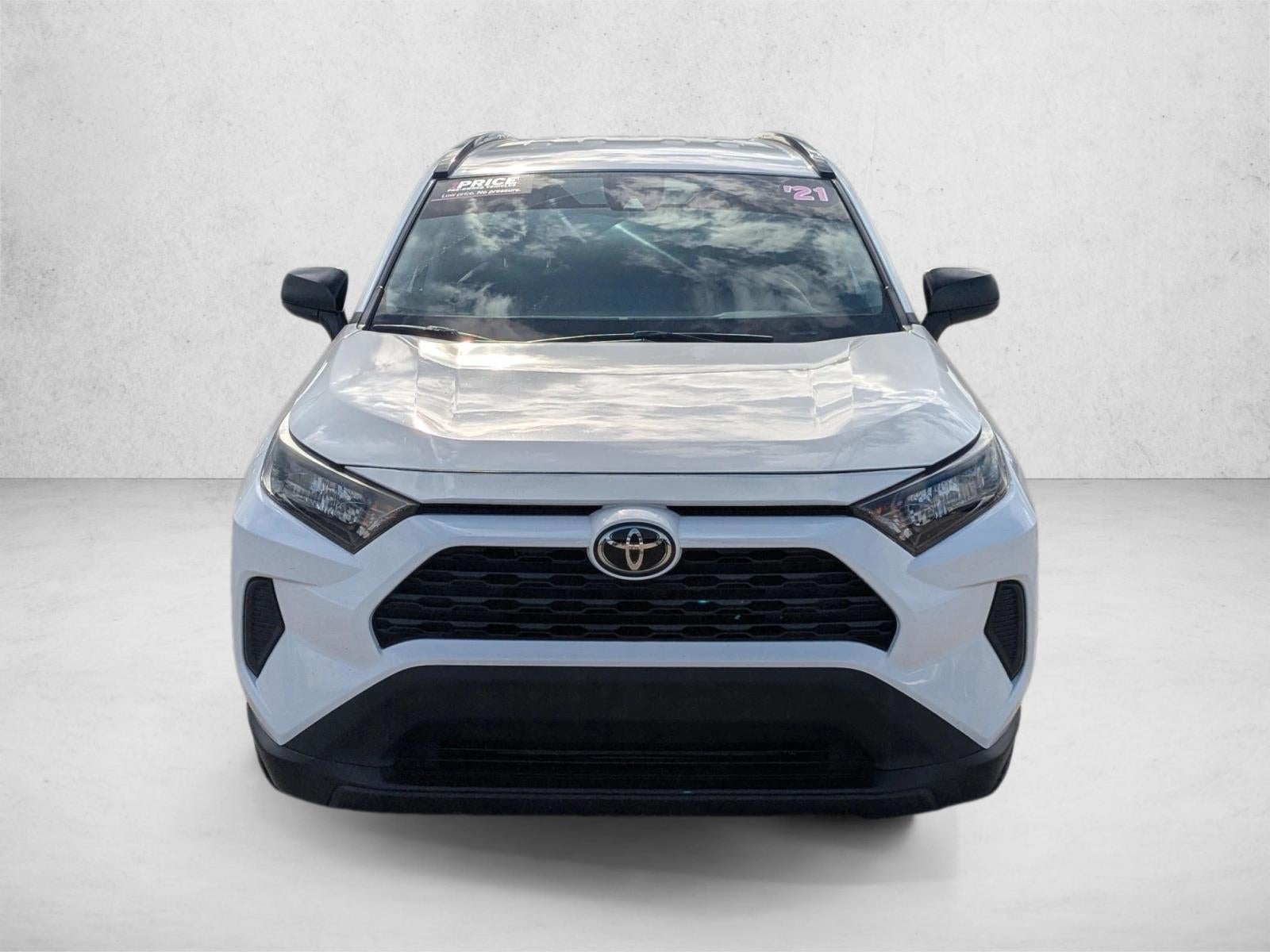 2021 Toyota RAV4 LE FWD (GS)