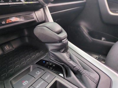 2023 Toyota RAV4 LE FWD (GS)