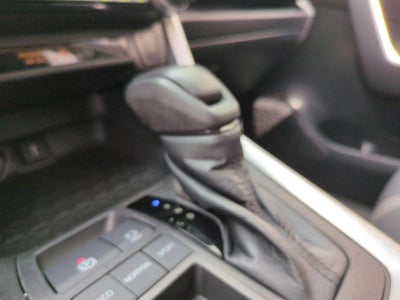 2022 Toyota RAV4 LE FWD (GS)