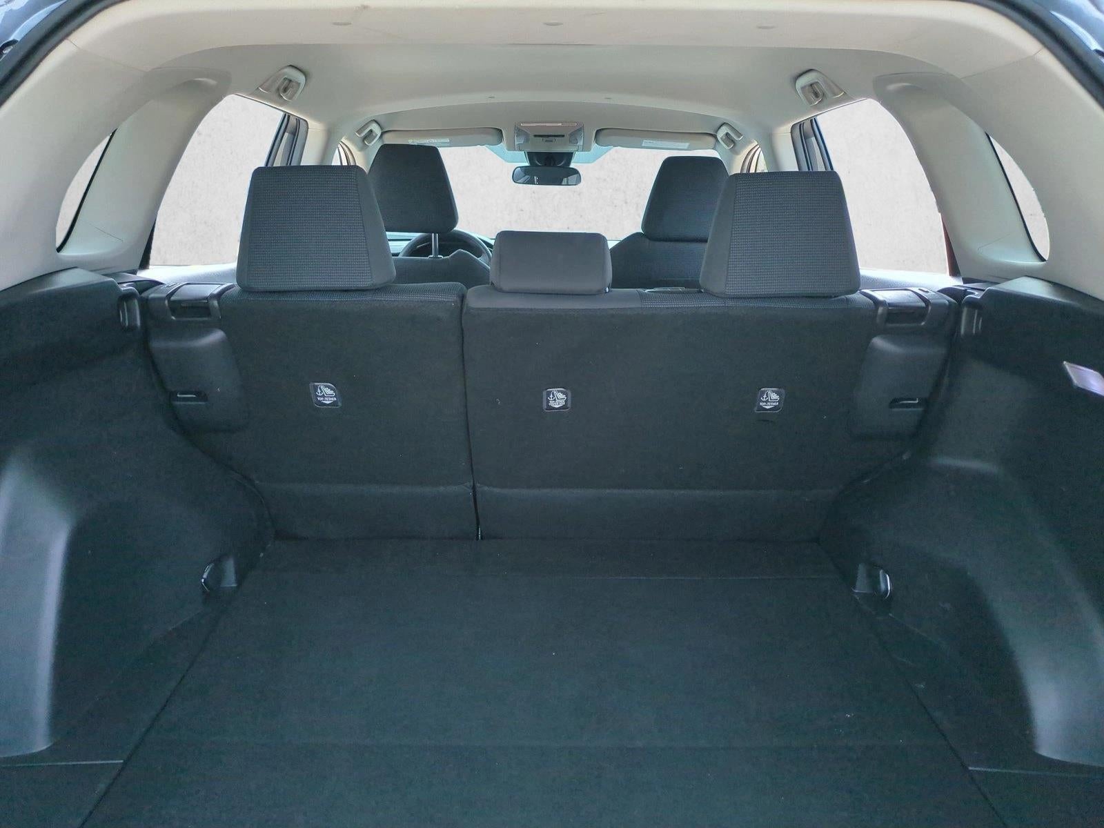 2022 Toyota RAV4 LE FWD (GS)