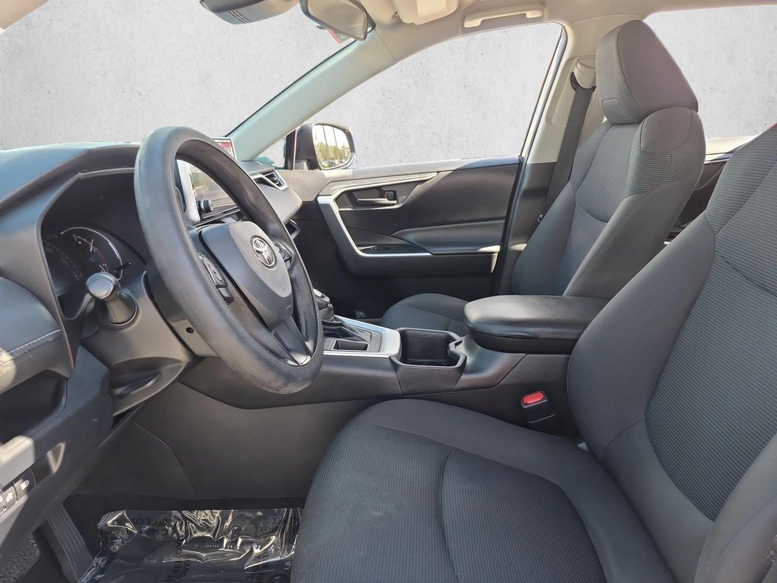2023 Toyota RAV4 LE FWD (GS)