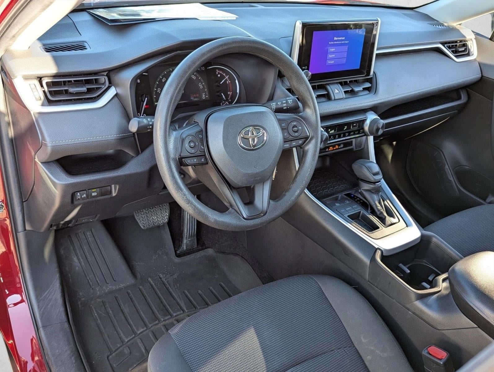 2023 Toyota RAV4 LE FWD (GS)