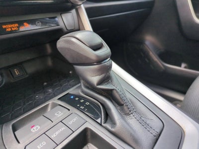 2021 Toyota RAV4 LE FWD (GS)