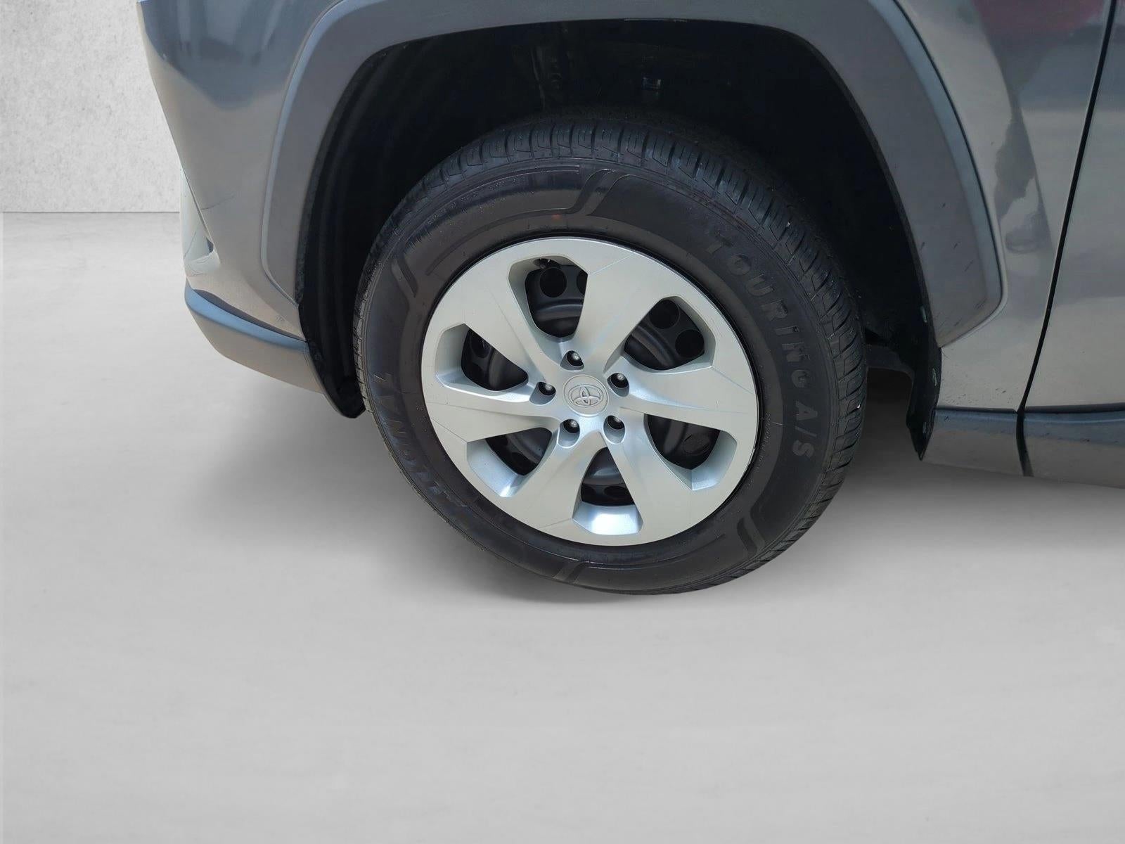 2021 Toyota RAV4 LE FWD (GS)
