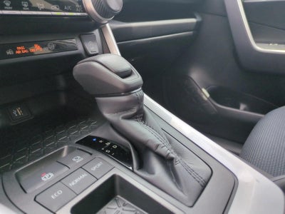 2024 Toyota RAV4 LE FWD (GS)