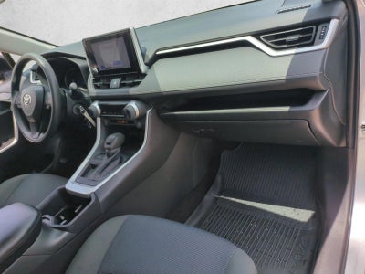 2024 Toyota RAV4 LE FWD (GS)