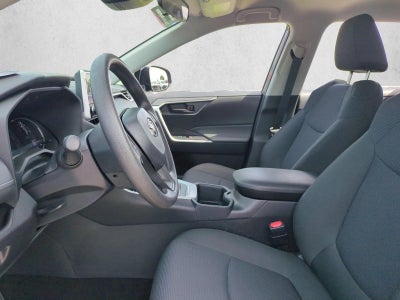 2025 Toyota RAV4 LE FWD (GS)
