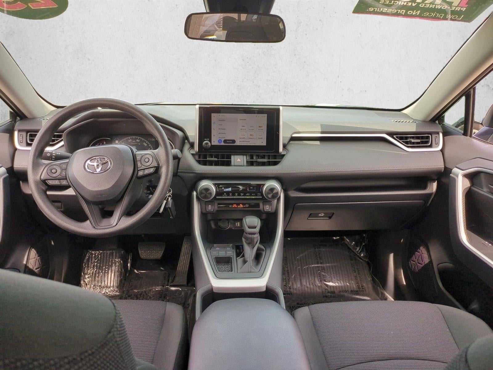 2025 Toyota RAV4 LE FWD (GS)