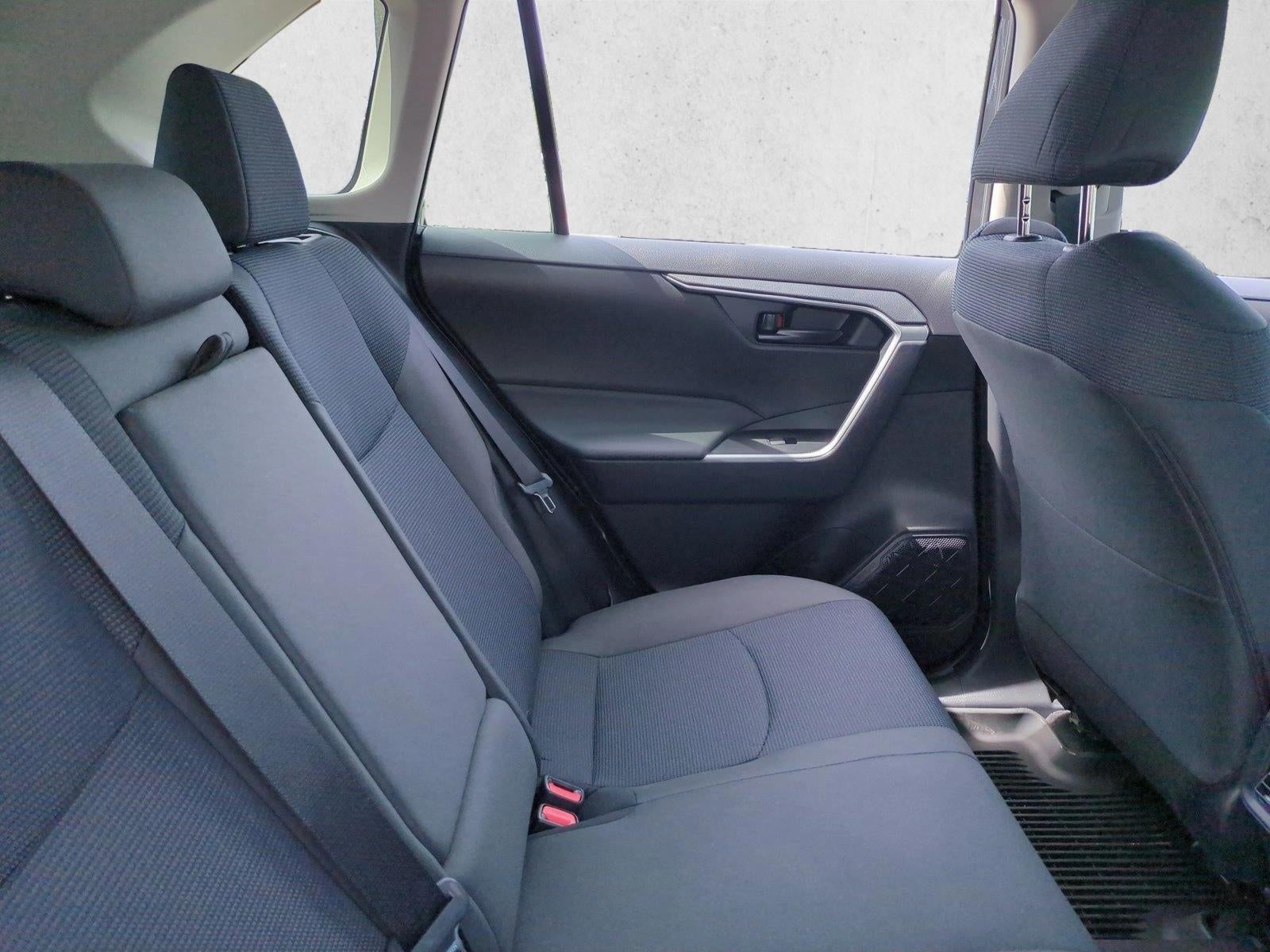2025 Toyota RAV4 LE FWD (GS)