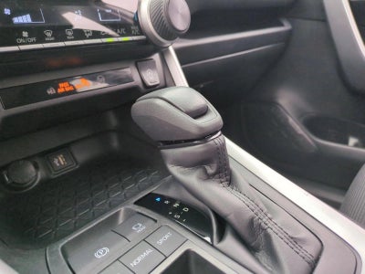2025 Toyota RAV4 LE FWD (GS)