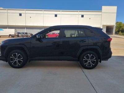 2022 Toyota RAV4 LE FWD (GS)
