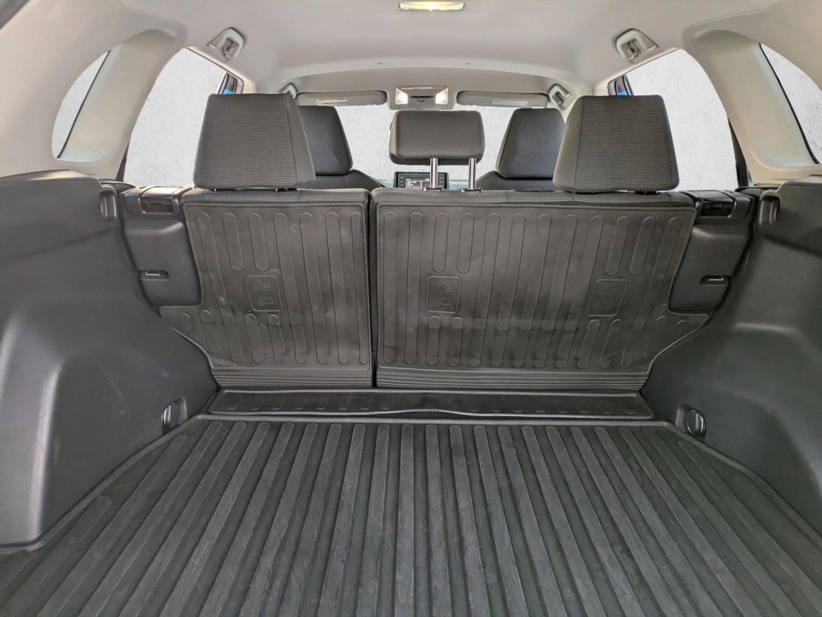 2021 Toyota RAV4 LE FWD (GS)