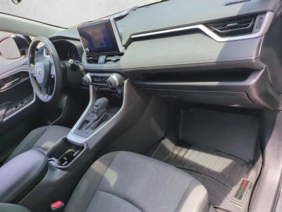 2023 Toyota RAV4 XLE FWD (GS)