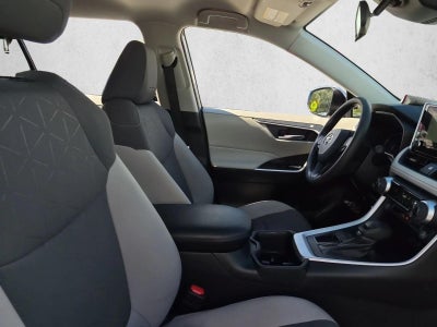 2024 Toyota RAV4 XLE FWD (Natl)