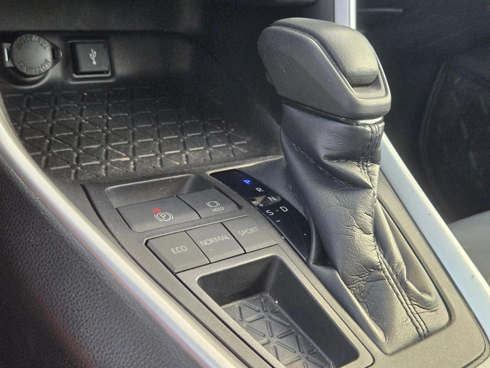 2021 Toyota RAV4 XLE FWD (GS)