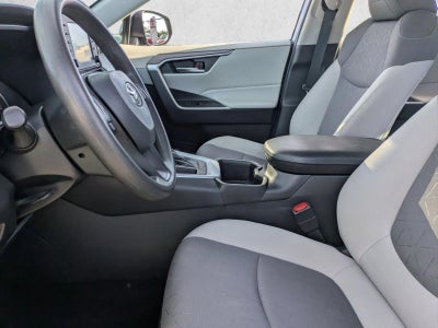 2022 Toyota RAV4 XLE FWD (GS)