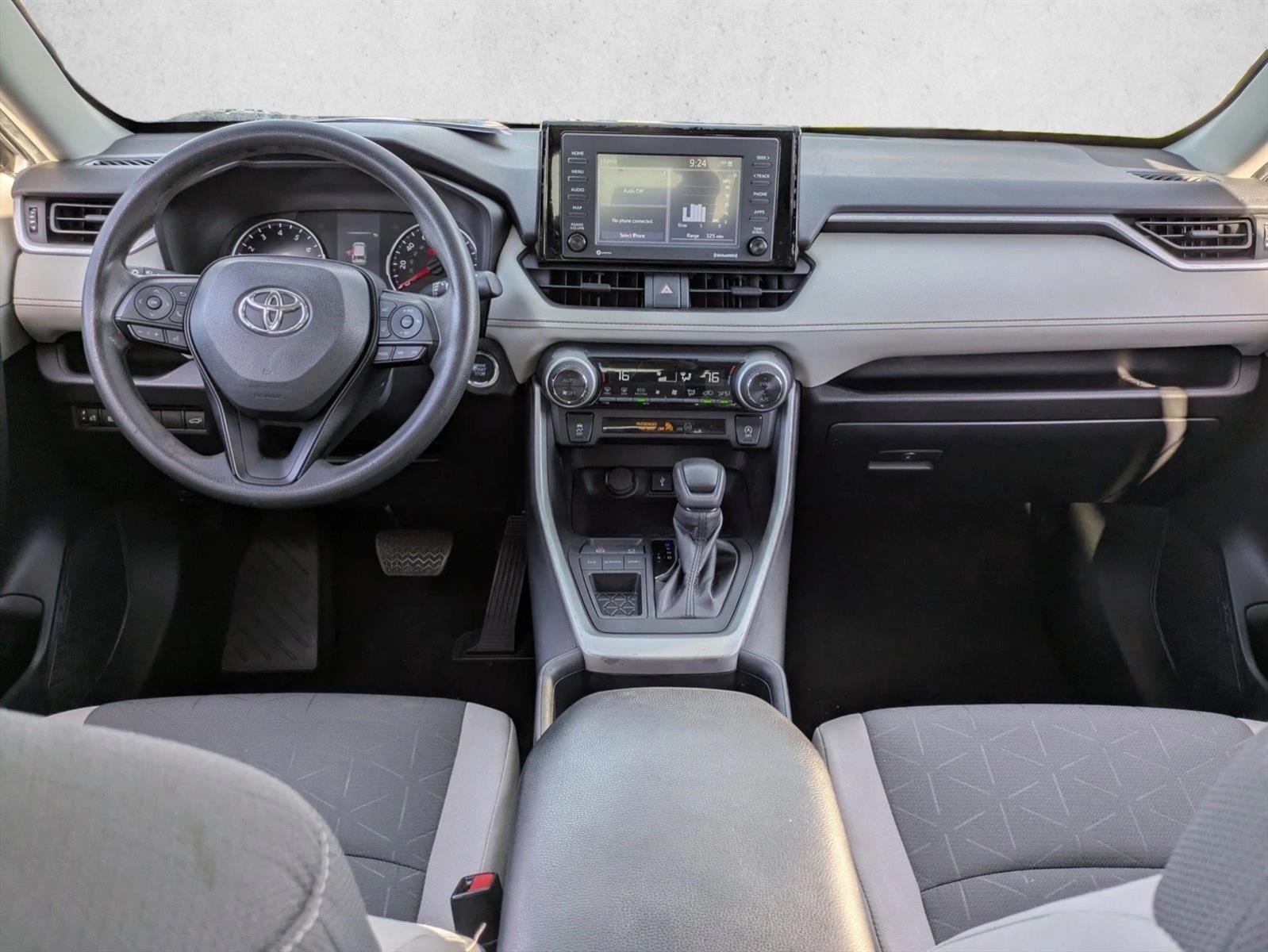 2022 Toyota RAV4 XLE FWD (GS)