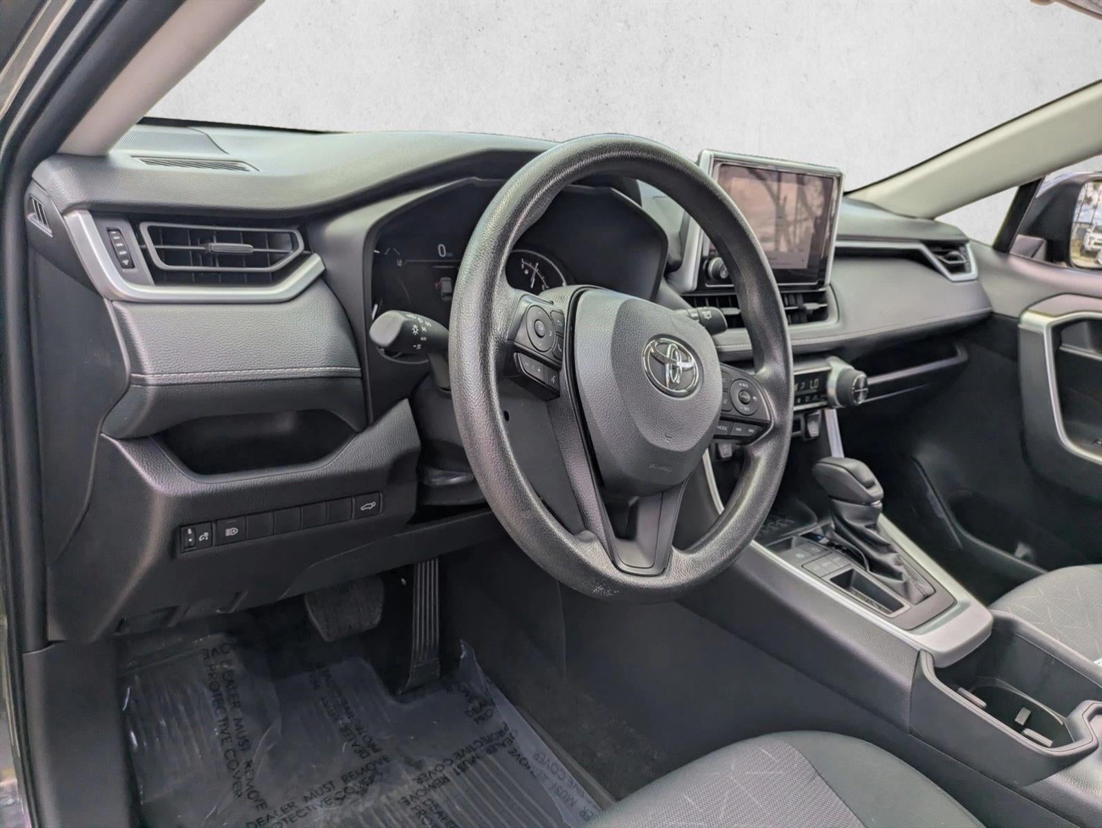 2024 Toyota RAV4 XLE FWD (GS)
