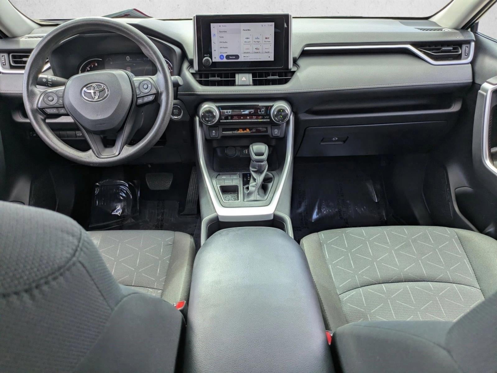2024 Toyota RAV4 XLE FWD (GS)