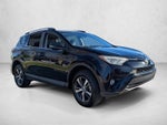 2017 Toyota RAV4 XLE FWD (GS)