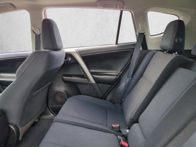 2018 Toyota RAV4 XLE FWD (GS)