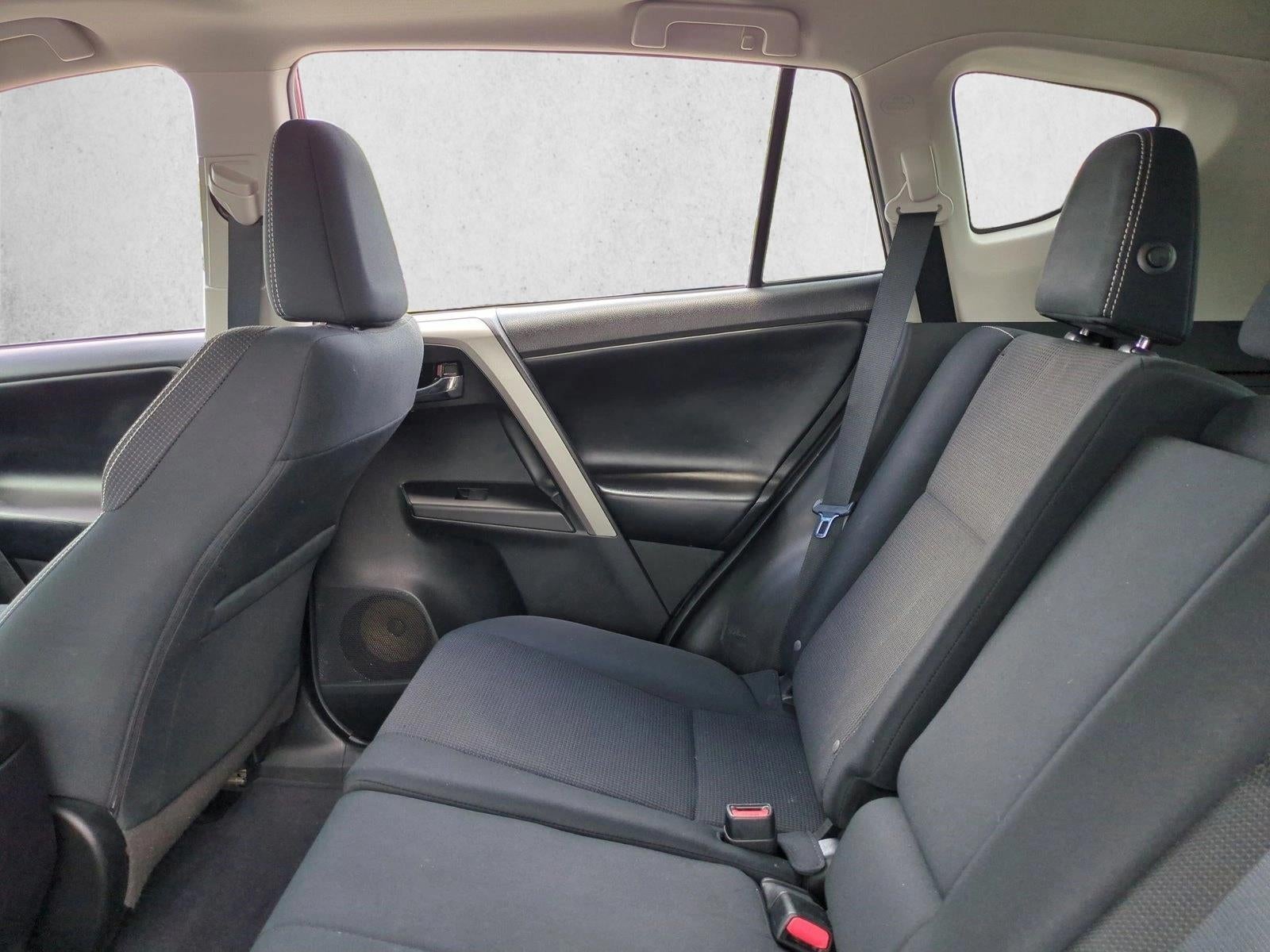 2018 Toyota RAV4 XLE FWD (GS)