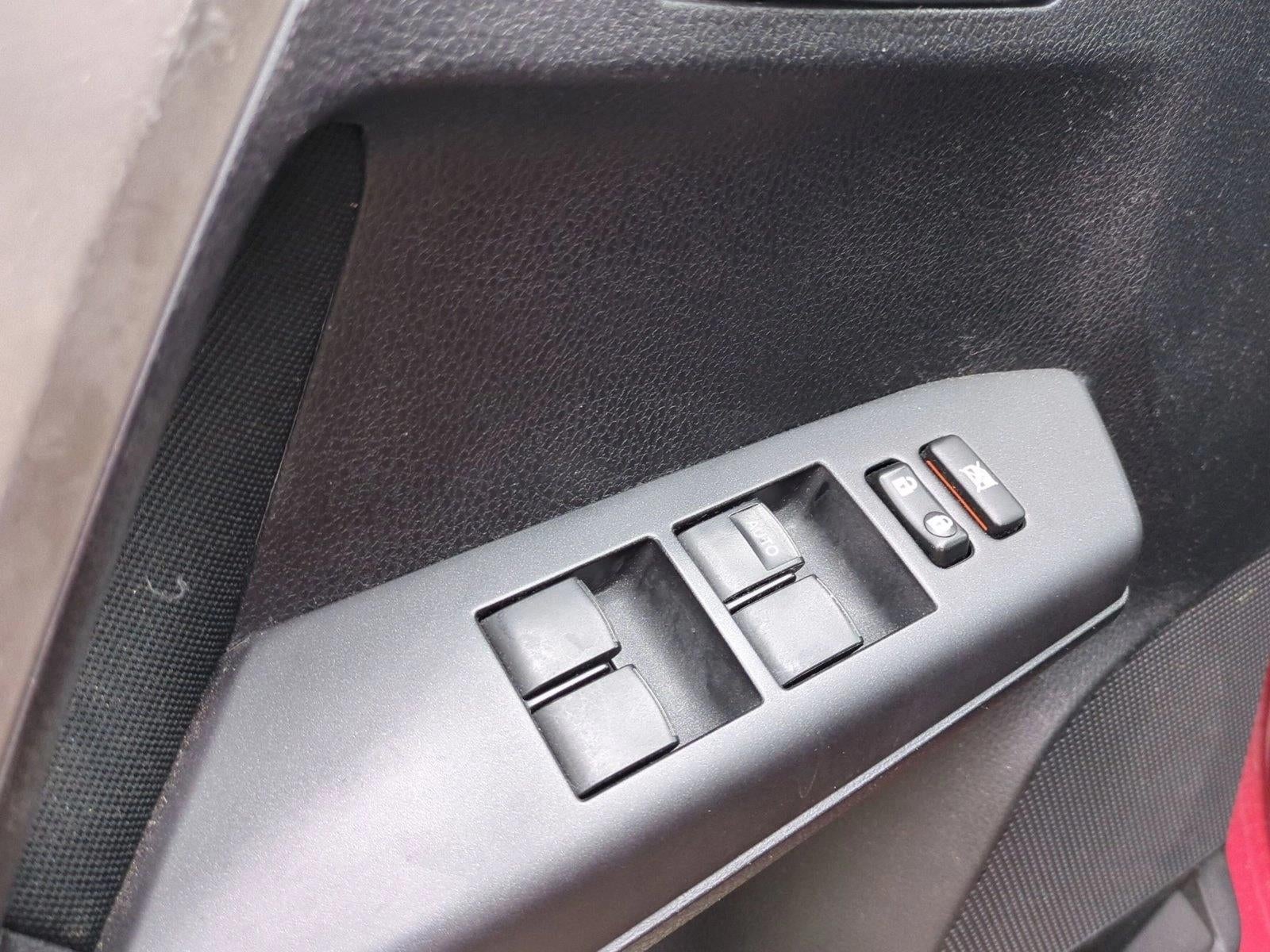 2016 Toyota RAV4 FWD 4dr LE (GS)