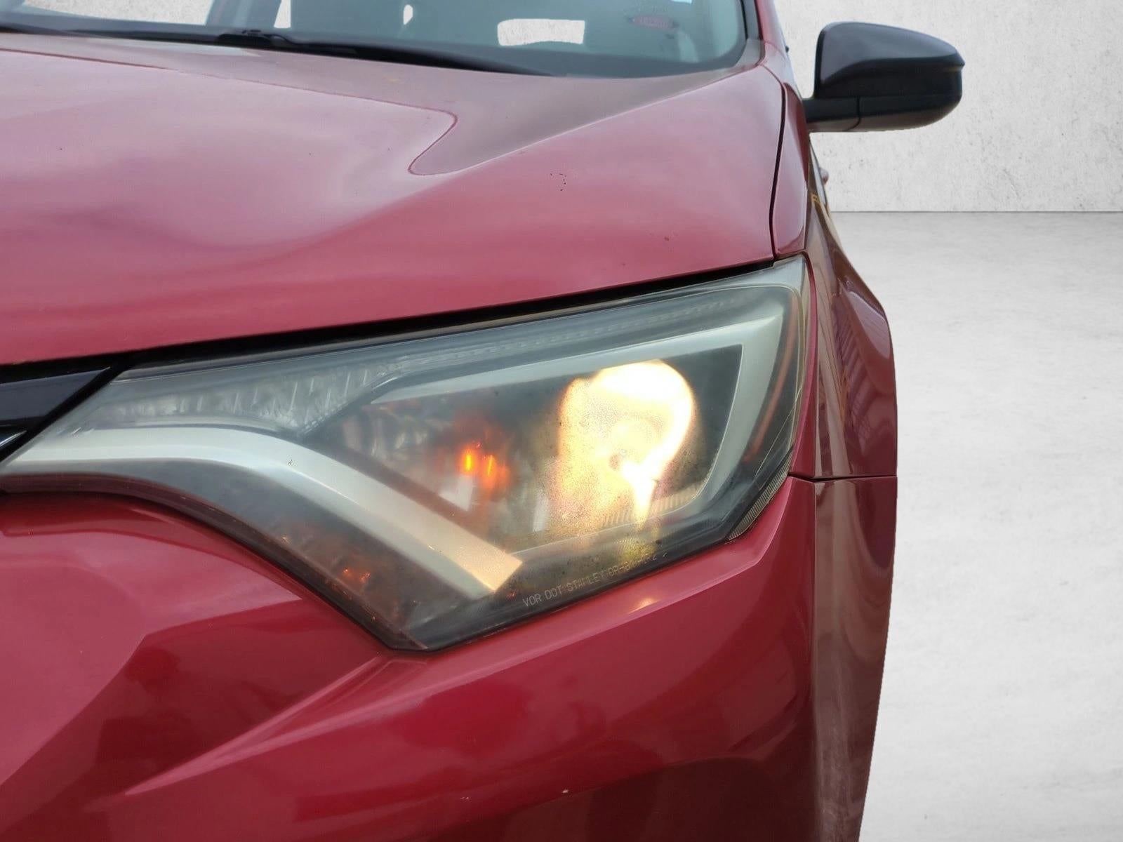 2016 Toyota RAV4 FWD 4dr LE (GS)