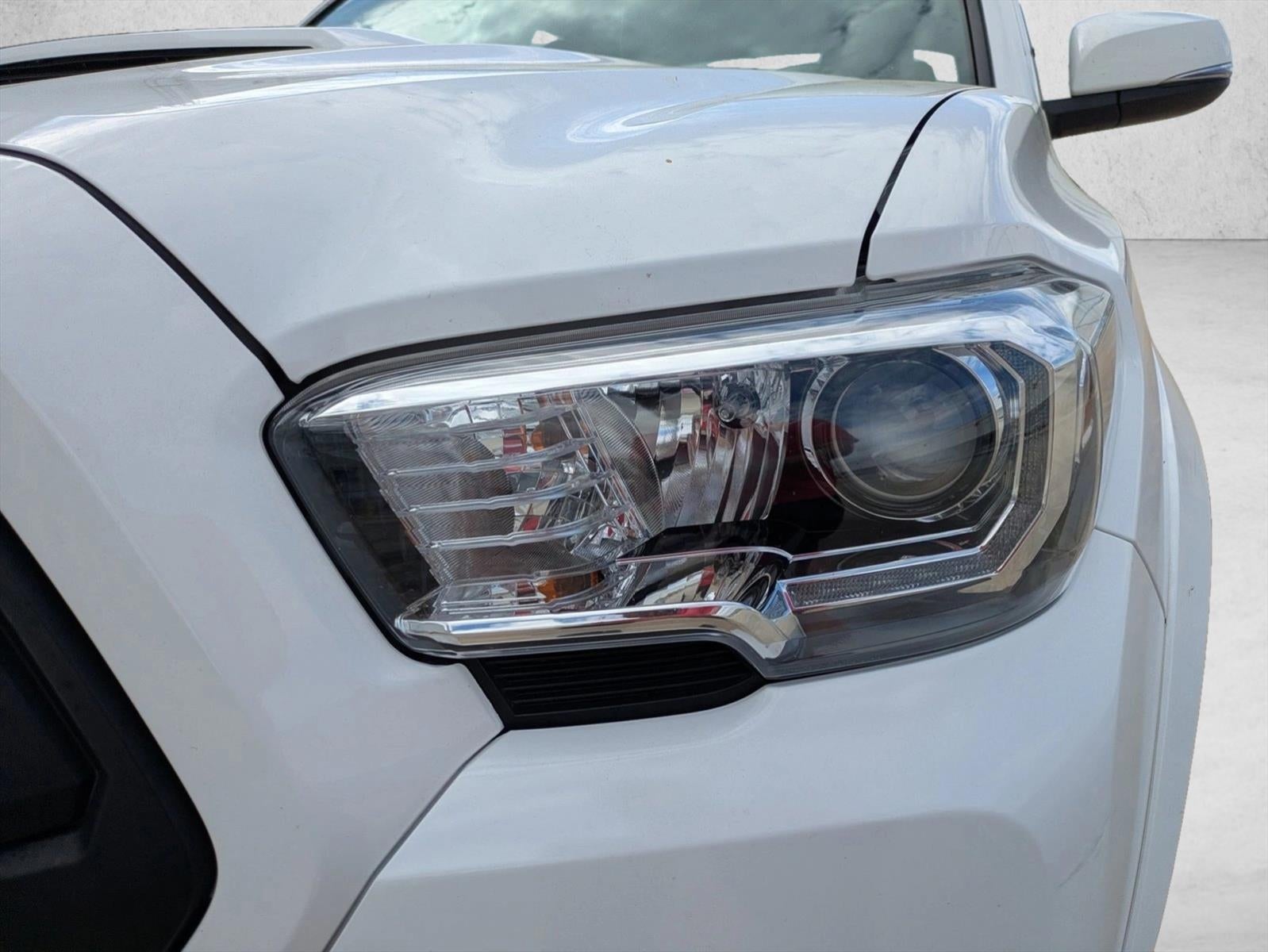 2022 Toyota Tacoma 2WD 2WD TRD Sport Double Cab 5' Bed V6 AT (Natl)