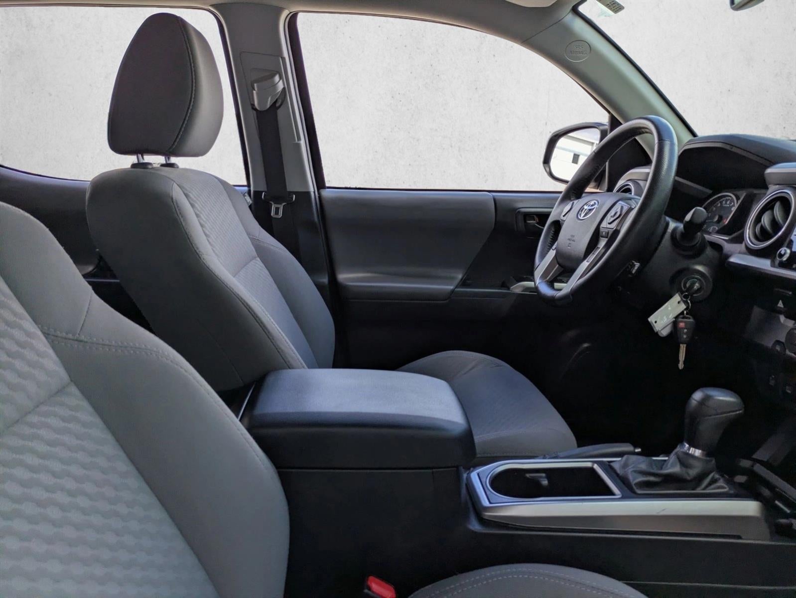 2022 Toyota Tacoma 2WD 2WD SR5 Double Cab 5' Bed V6 AT (GS)