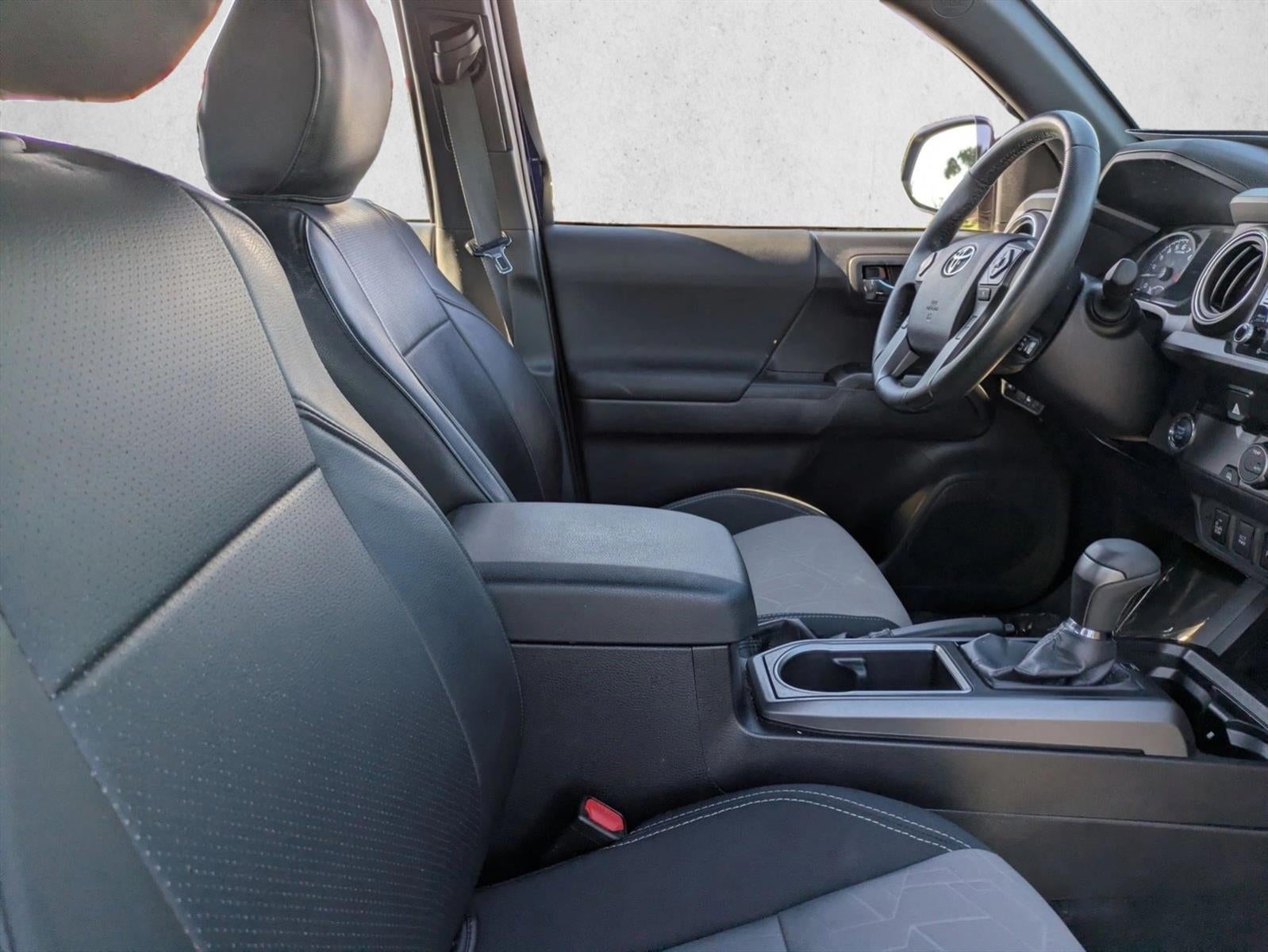 2022 Toyota Tacoma 2WD 2WD TRD Sport Double Cab 5' Bed V6 AT (Natl)