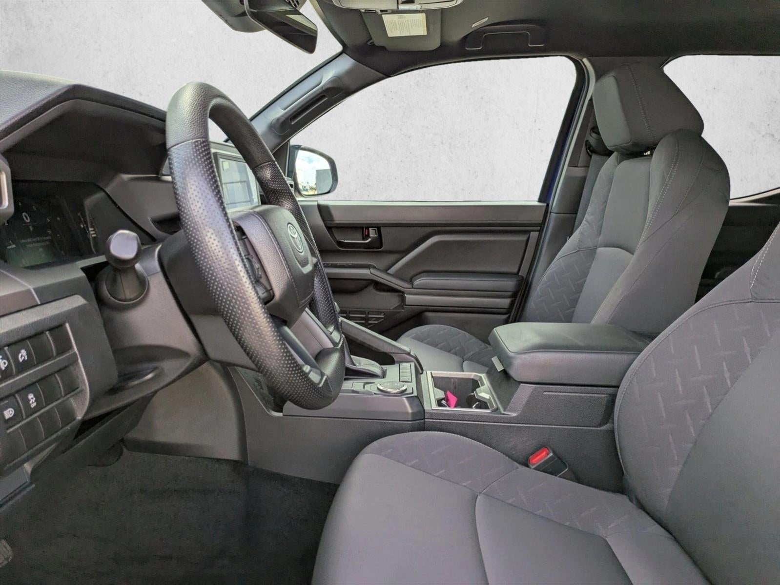 2024 Toyota Tacoma 2WD 2WD SR5 Double Cab 5' Bed AT (Natl)